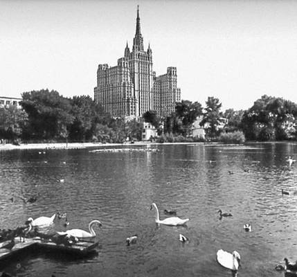 Москва. Жилой дом на пл. Восстания